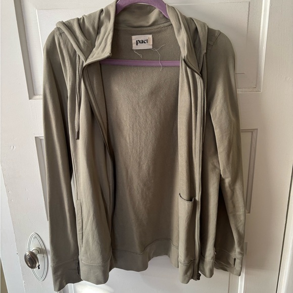 Green hoodie - Picture 2 of 2